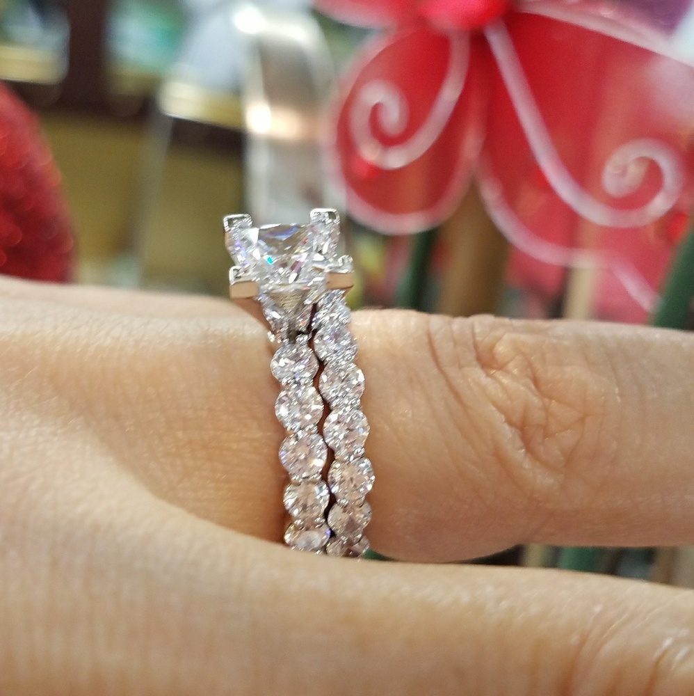 14k Solid White Gold 1.5ct Engagement Ring 2pc - Picture 9 of 16